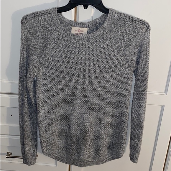 Grey sweater - Picture 1 of 3